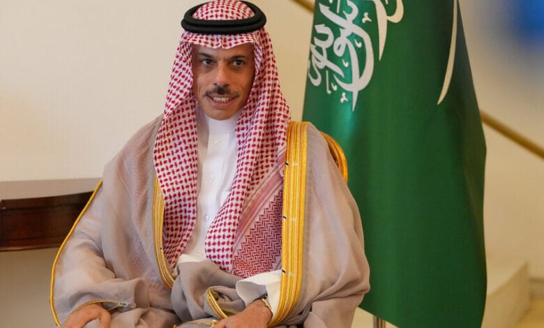 وزير الخارجية السعودي يصل دمشق على رأس وفد اقتصادي لدعم الاستقرار وإعادة الإعمار 9 683ae3514236045ccd2f16a2