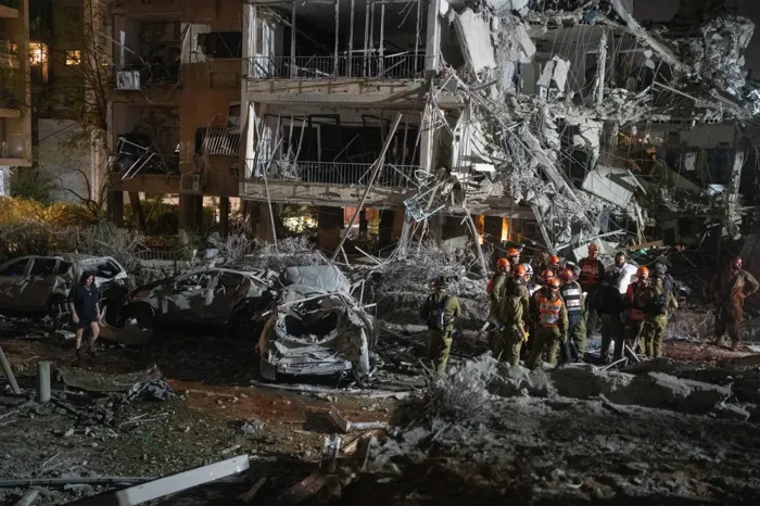 ضربات إيرانية مكثفة تستهدف قواعد عسكرية ومصافي نفط إسرائيلية 1 2697fc10 4bd4 11f0 8d1a 8d1151b68cda file 1750203500103 612991820