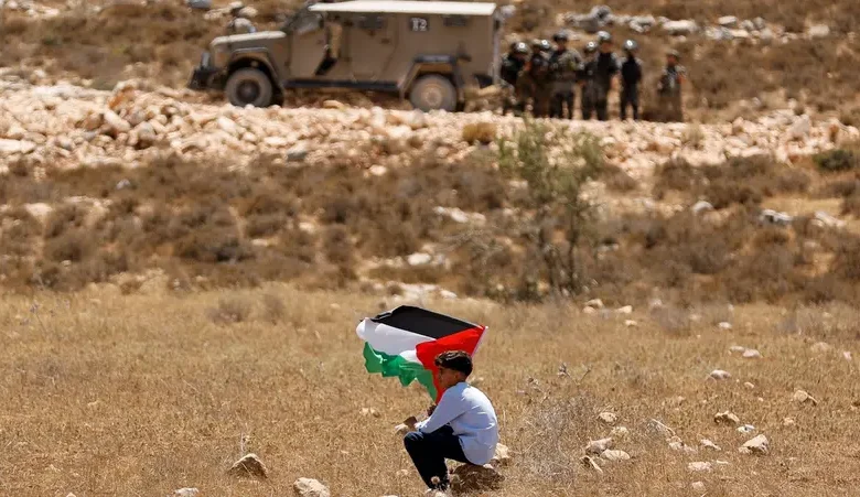 خطة سموتريتش الاستيطانية تشعل التوتر في الضفة الغربية 1 17