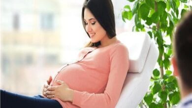 متى تطلب الحامل المساعدة الطبية في الموجات الحارة؟ أعراض تستدعي التوجه الفوري 1 26