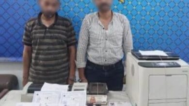 بسبب معلومات جنائية سابقة.. سقوط شخصين امتهنا تزييف الوثائق الرسمية بالوايلي 8 31 1