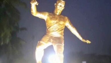 في ظل استعداداته للسفر للهند.. تمثال رونالدو يثير غضب السكان في ولاية غوا 1 58 1