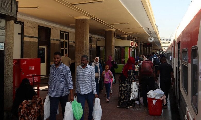 تسهيلات لوجستية: مصر تطلق قطارًا جديدًا للسودانيين العائدين 1 6 14