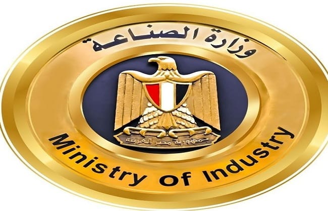 رسالة مباشرة للمستثمرين: وزير الصناعة في الإسكندرية لحل مشكلاتكم 1 6 17