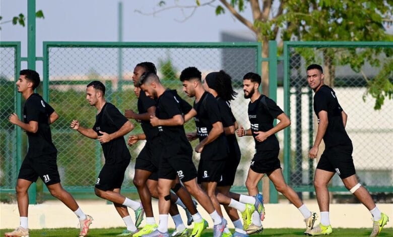 قمة منتظرة في الدوري المصري: الزمالك يواجه المقاولون العرب بتشكيل هجومي 1 8 12