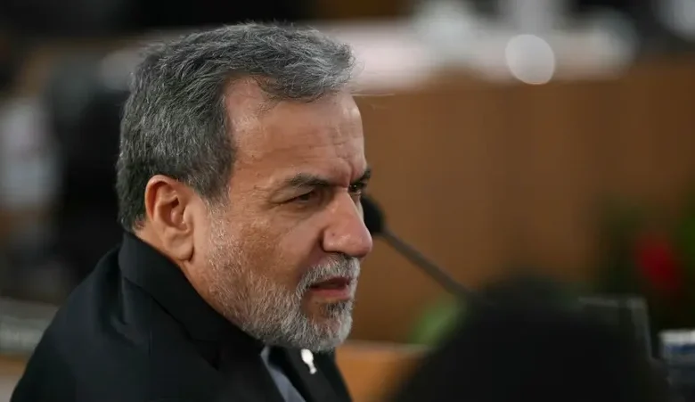 بعد فشل المسعى الروسي-الصيني.. عراقجي: "آلية الزناد" تسعى لانتزاع تنازلات مستحيلة والشعب الإيراني سيواجه التداعيات 1 3 21
