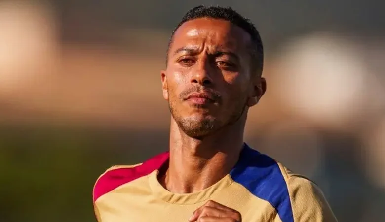 لاعب برشلونة السابق تياغو ألكانتارا يعود إلى "بيته" في منصب جديد 1 37 2