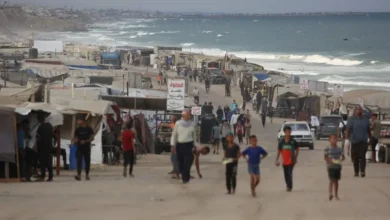 الهدوء والبارود: الجيش الإسرائيلي يتجهز للانسحاب الأولي.. ونيران المدفعية مستمرة على مخيمات غزة 1 11 4