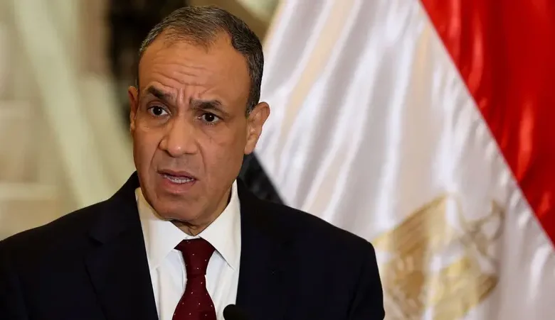 الوفود في شرم الشيخ تبحث وقف النار والانسحاب والرهائن: مصر تراهن على رؤية ترامب للسلام الإقليمي 1 2 3
