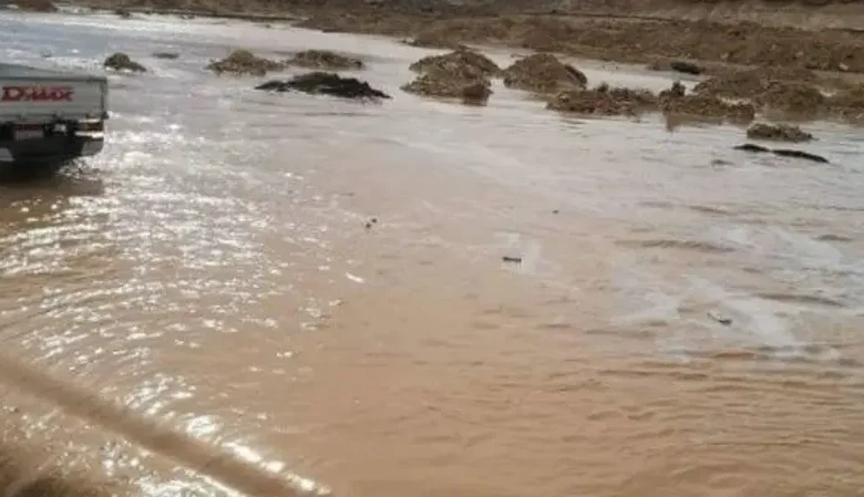 مصر تعلن الطوارئ لمواجهة تقلبات جوية.. السيول تقتحم برنيس وقنا تستنفر الأجهزة التنفيذية 1 14 11