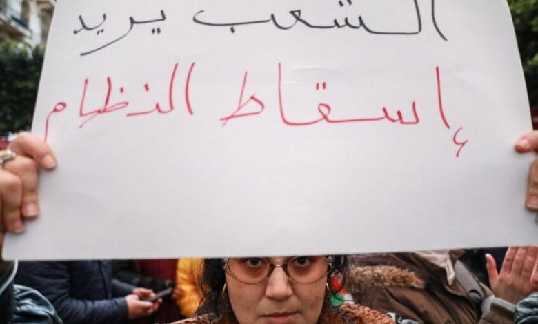 "انكسار الأيديولوجيات الكبرى: هل يلفظ الواقع العربي 'القومية' و'العلمانية' بحثاً عن عقد اجتماعي جديد؟" 6 6946c1d64c59b71512428ac7