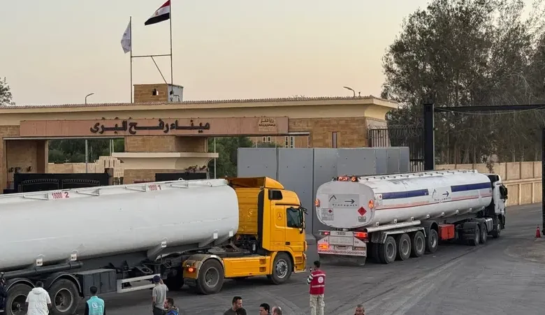 رفح.. تحويل الأنظار: عسكريون مصريون يرون في فتح المعبر "غطاء" لأهداف إسرائيلية في لبنان وسوريا 1 7c389ee6 8399 4379 9265 7ac439efd014 16x9 1200x676
