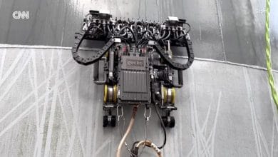 320372