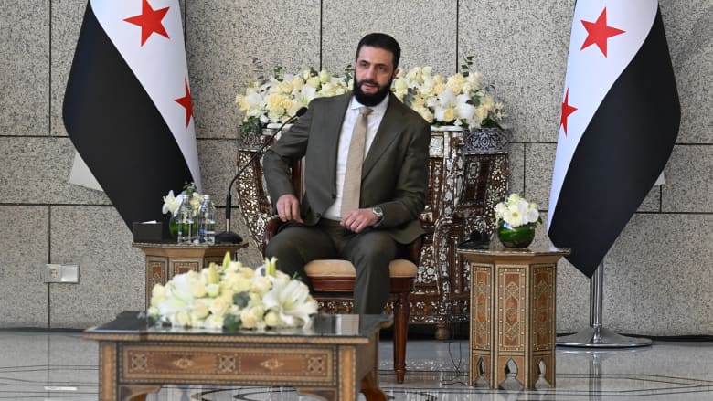 لماذا منعت دمشق بث لقاء أحمد الشرع مع قناة "شمس"؟ وزارة الإعلام السورية توضح الأسباب 1 320688