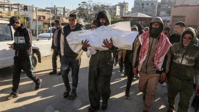 "لهيب الغارات وشروط التجريد".. نتنياهو يلوح بإنذار أخير لنزع سلاح الفصائل وسط قصف مكثف على غزة. 1 695cd6224236046da273cc5a