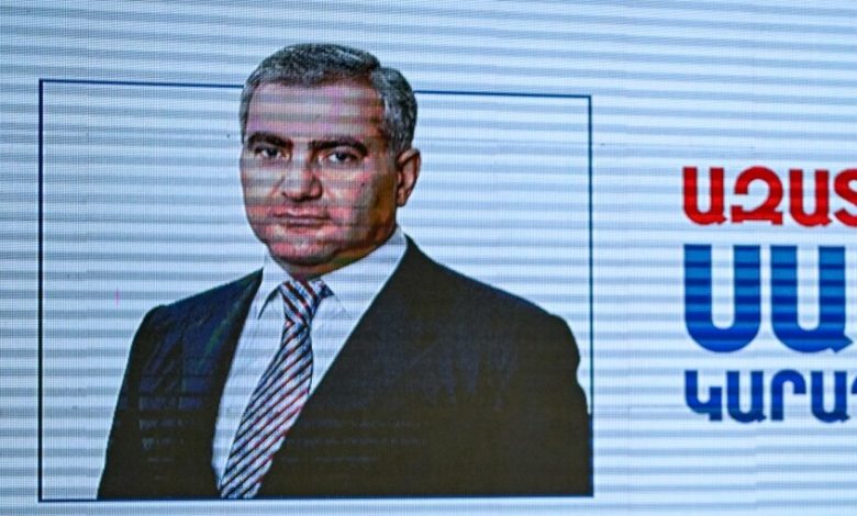 "من الزنزانة إلى البرلمان": أنصار الملياردير صاموئيل كارابتيان يطلقون حزباً سياسياً جديداً في أرمينيا لمواجهة باشينيان 1 696e17ac42360412ce156cdf