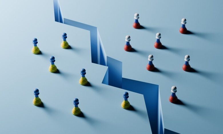 "دبلوماسية الكبار": قمة أبوظبي تكرس ثنائية واشنطن وموسكو وتضع أوروبا خارج "حلبة التسوية" 2026 1 69749b914236042902722a46