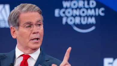 لماذا طالب وزير الخزانة الأمريكي الأوروبيين بالانحناء للعاصفة؟ تفاصيل الصدام الاقتصادي المرتقب وسيناريوهات "الحرب التجارية" العابرة للأطلسي 3 9622972a 518b 40d3 ac79 1fd3c24d434b 16x9 1200x676