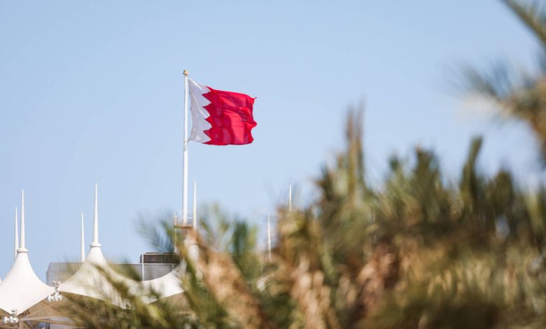 "اختراق أمني فوق المنامة".. انفجار ضخم يهز مبنى في البحرين إثر هجوم بمسيرة انتحارية 1 69a322c94236045a95678c1e