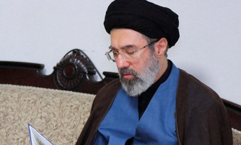 "رحيل جنرال البحار".. المرشد الإيراني ينعى تنكسيري ومخاوف من تصعيد بحري بعد مقتله بنيران إسرائيلية 1 69ca679d4c59b70fe5754645