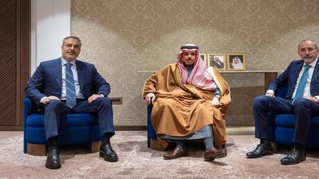 السعودية تهدد إيران: حساباتكم خاطئة 1 d8a7d984d8b3d8b9d988d8afd98ad8a9 d8aad987d8afd8af d8a5d98ad8b1d8a7d986 d8add8b3d8a7d8a8d8a7d8aad983d985 d8aed8a7d8b7d8a6d8a9