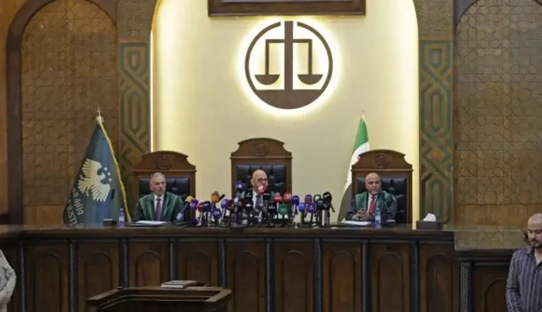 من حكم بالإعدام إلى منصة القضاء قصة فخر الدين العريان القاضي المنشق الذي عاد ليحاكم بشار الأسد ورجاله في دمشق 1 03008206 c2bd 40fe 8411 d9f46f8ebd97 16x9 1200x676
