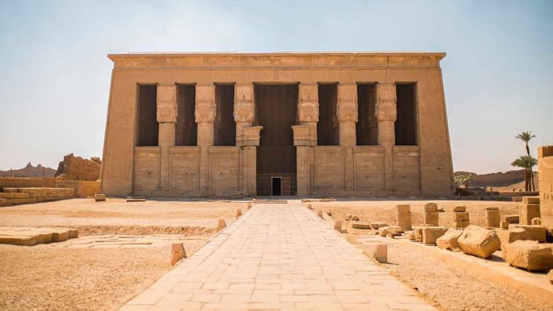 كنوز مصرية على قائمة الإيسيسكو : معبد دندرة ومنازل رشيد التاريخية ينضمان رسمياً لقائمة التراث في العالم الإسلامي 1 329852