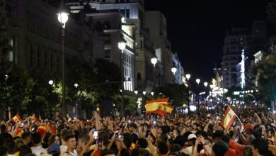 إسبانيا تحتفل بتتويجها بكأس العالم 6 d8a5d8b3d8a8d8a7d986d98ad8a7 d8aad8add8aad981d984 d8a8d8aad8aad988d98ad8acd987d8a7 d8a8d983d8a3d8b3 d8a7d984d8b9d8a7d984d985