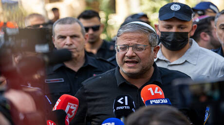 المستشارة القضائية: بن غفير يتجاهل استقلال الشرطة 1 d8a7d984d985d8b3d8aad8b4d8a7d8b1d8a9 d8a7d984d982d8b6d8a7d8a6d98ad8a9 d8a8d986 d8bad981d98ad8b1 d98ad8aad8acd8a7d987d984 d8a7d8b3d8aa
