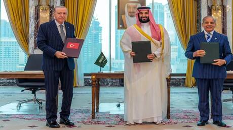 مصر تتخلف عن اتفاق مكة الدفاعي المشترك 1 d985d8b5d8b1 d8aad8aad8aed984d981 d8b9d986 d8a7d8aad981d8a7d982 d985d983d8a9 d8a7d984d8afd981d8a7d8b9d98a d8a7d984d985d8b4d8aad8b1d983