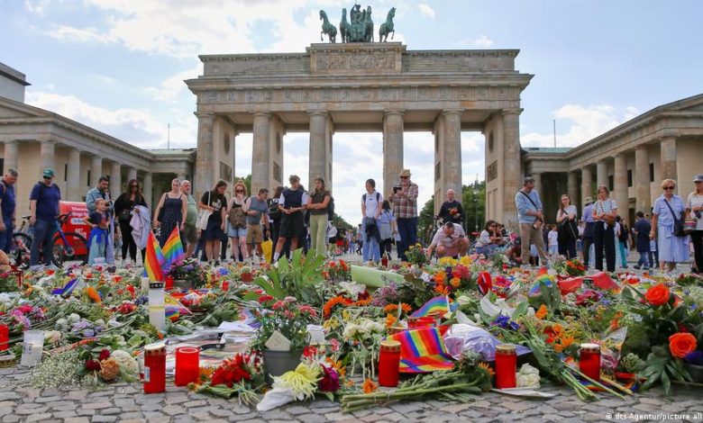 ألمانيا تتجه لتشديد غير مسبوق لمكافحة الإرهاب بعد هجوم برلين 1 d8a3d984d985d8a7d986d98ad8a7 d8aad8aad8acd987 d984d8aad8b4d8afd98ad8af d8bad98ad8b1 d985d8b3d8a8d988d982 d984d985d983d8a7d981d8add8a9